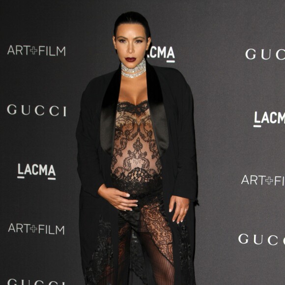 Kim Kardashian enceinte - Gala "The LACMA 2015 Art+Film" en l'honneur de James Turrell et Alejandro Inarritu à Los Angeles, le 7 novembre 2015.