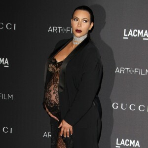 Kim Kardashian enceinte - Gala "The LACMA 2015 Art+Film" en l'honneur de James Turrell et Alejandro Inarritu à Los Angeles, le 7 novembre 2015.