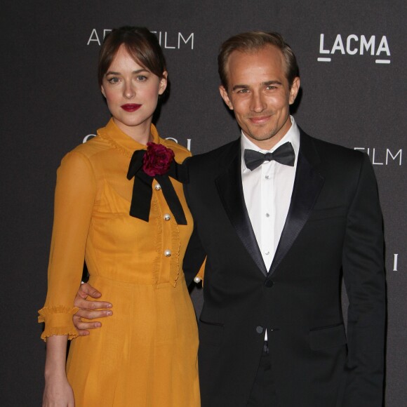 Dakota Johnson et son frère Jesse - Gala "The LACMA 2015 Art+Film" en l'honneur de James Turrell et Alejandro Inarritu à Los Angeles, le 7 novembre 2015.