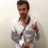 Bertrand Chameroy, le bras en écharpe, suite à une fracture de l'épaule, le samedi 7 novembre 2015.