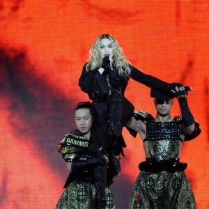 Madonna sur scène à Prague pour le "Rebel Heart Tour", le 7 novembre 2015.