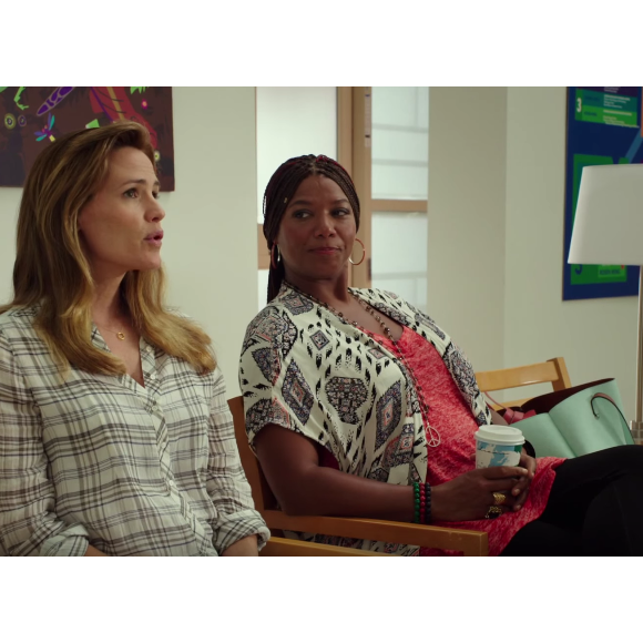 Jennifer Garner et Queen Latifah dans le film Miracles From Heaven. (capture d'écran)