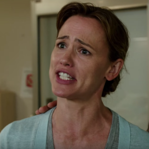 Jennifer Garner et Martin Henderson dans le film Miracles From Heaven. (capture d'écran)