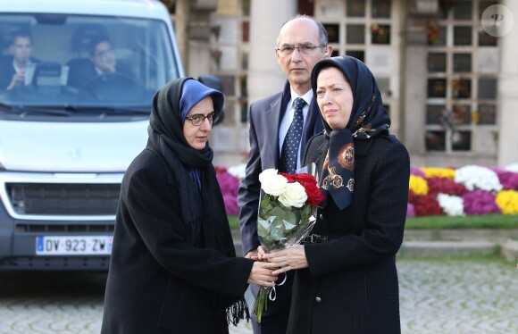Maryam Radjavi - Hommage à André Glucksmann à la grande coupole du crématorium du cimetière du Père-Lachaise, à Paris, le 13 novembre 2015.