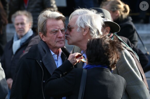 Bernard Kouchner - Hommage à André Glucksmann à la grande coupole du crématorium du cimetière du Père-Lachaise, à Paris, le 13 novembre 2015.