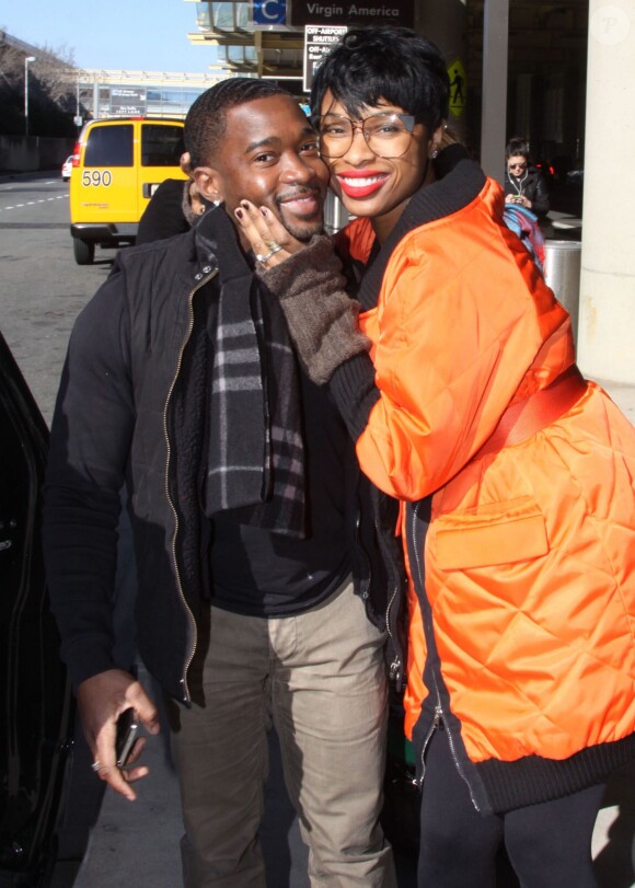 Jennifer Hudson (habillee en Miu Miu), Walter Williams - Jennifer Hudson arrive avec son petit ami David Otunga et leur fils David Otunga Jr et son assistant Walter Williams a l'aeroport d'Arlington, le 18 janvier 2014.