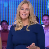 Aurélie Van Daelen, enceinte de 5 mois, sur le plateau du Mag de la télé-réalité sur NRJ12. Le 9 septembre 2015.