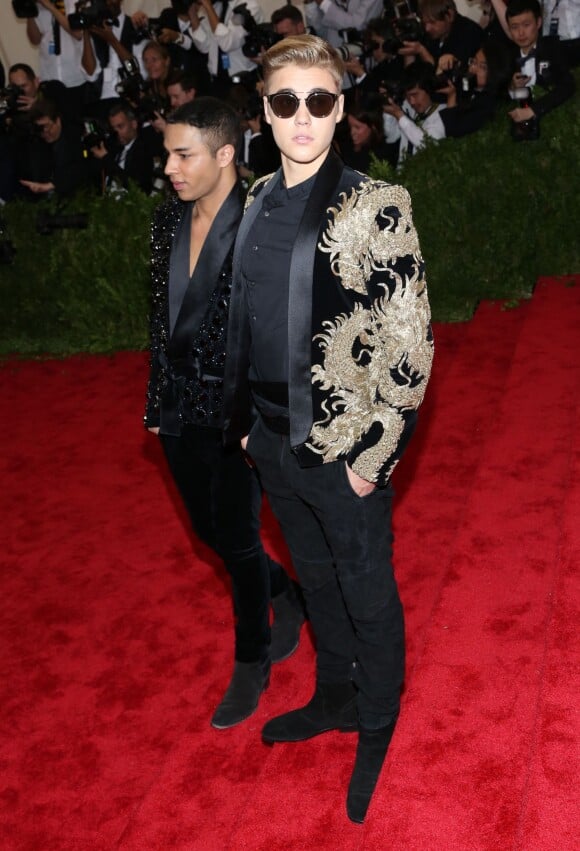 Justin Bieber et Olivier Rousteing - Soirée Costume Institute Gala 2015 (Met Ball) au Metropolitan Museum célébrant l'ouverture de Chine: à travers le miroir à New York, le 4 mai 2015.