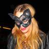 Lindsay Lohan arrive à la soirée déguisée "The Cuckoo Asylum" avec Mert Alas pour Halloween à Londres, le 28 octobre 2015.