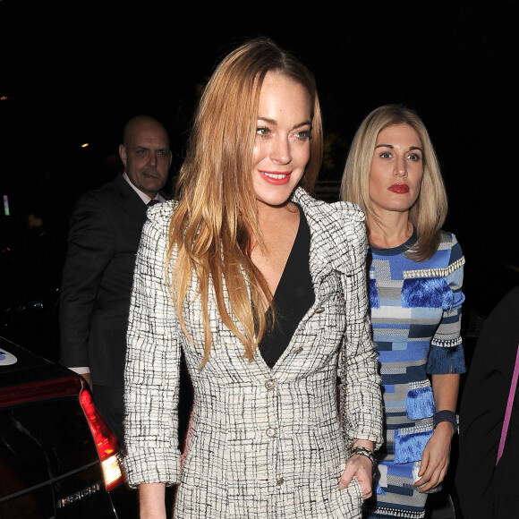 Lindsay Lohan arrive à un dîner privé au restaurant Morton's à Londres, le 13 octobre 2015