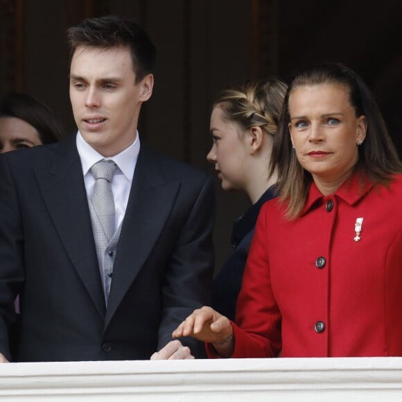 Louis Ducruet, la princesse Alexandra de Hanovre et la princesse Stéphanie de Monaco - La famille de Monaco au balcon du palais princier lors de la fête nationale monégasque. Le 19 novembre 2015 Jean-Claude Vinaj / Bestimage