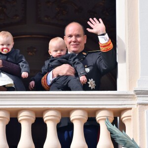 Le prince Jacques et la princesse Gabriella sont apparus avec leurs parents la princesse Charlene et le prince Albert II de Monaco lors du défilé militaire de la fête nationale monégasque, le 19 novembre 2015 © Bruno Bebert / Dominique Jacovides / Bestimage