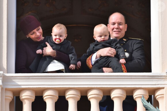 Le prince Jacques et la princesse Gabriella sont apparus avec leurs parents la princesse Charlene et le prince Albert II de Monaco lors du défilé militaire de la fête nationale monégasque, le 19 novembre 2015 © Bruno Bebert / Dominique Jacovides / Bestimage