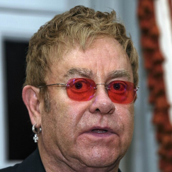 Elton John au Winfield House de Londres, pour sa fondation, le 4 novembre 2015