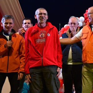 Le prince Albert II de Monaco à l'arrivée de la No Finish Line à Monaco le 22 novembre 2015. Le souverain a parcouru quelques dizaines de mètres avec les enfants avant de clôturer d'un coup de pistolet la 16e édition de la course caritative, qui a battu cette année son record de participation (13 617 coureurs) et son record de distance (383 179 kilomètres) © Bruno Bébert / Bestimage