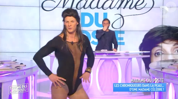 Matthieu Delormeau en Beyonce dans "Touche pas à mon poste" sur D8. Le 23 novembre 2015.