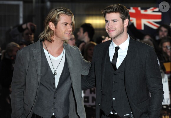 Chris Hemsworth et Liam Hemsworth à Londres le 14 mars 2012.