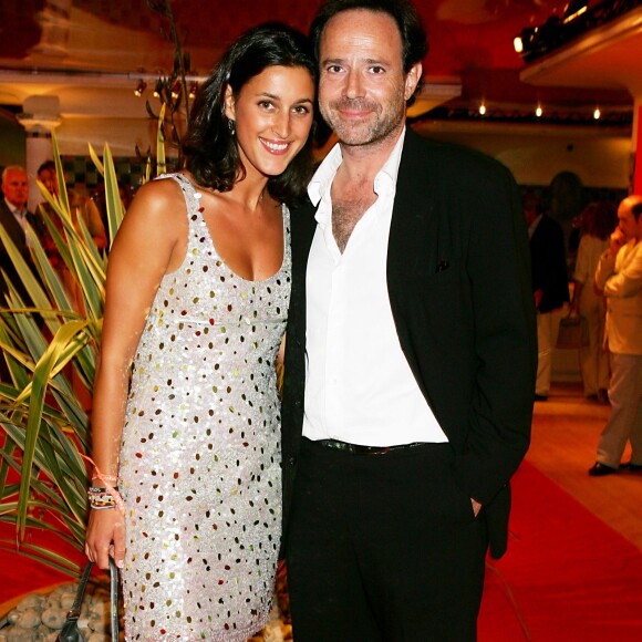 Pauline Lévêque et Marc Lévy à la maison Cartier, Deauville, le 3 septembre 2005