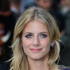 Mélanie Laurent - People au défilé de mode "Burberry", printemps-été 2016, lors de la fashion week de Londres le 21 septembre 2015