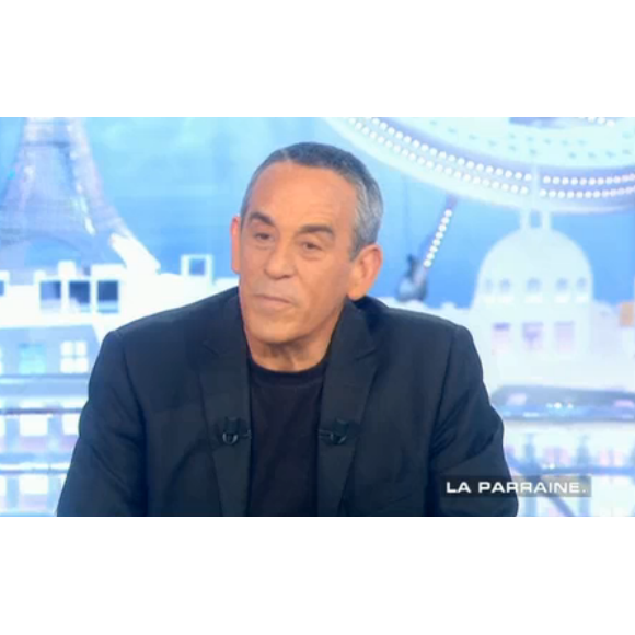 Thierry Ardisson présente Salut les Terriens sur Canal+, le samedi 28 novembre 2015.