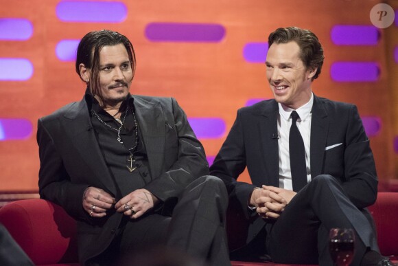 Johnny Depp et Benedict Cumberbatch à l'enregistrement du Graham Norton Show aux London Studios, le 11 octobre 2015.