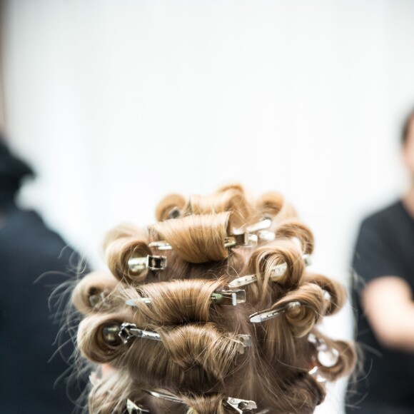 Exclusif -  Backstage et maquillage lors des préparatifs de la vingt-troisième édition du Bal au Palais de Chaillot à Paris, le 28 novembre 2015. © Jacovides/Borde/Moreau/Bestimage