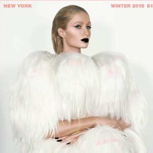 Paris Hilton en couverture du magazine Paper. Numéro d'hiver 2015. Photo par Vijat Mohindra.