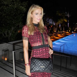 Paris Hilton assiste au dîner du magazine Paper à la terrasse du restaurant Matador Room, à l'hôtel Edition Miami Beach. Miami, le 1er décembre 2015.