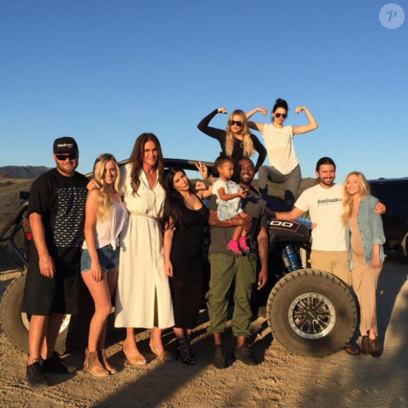 Caitlyn Jenner en famille pour la Fête des Pères. Juin 2015.