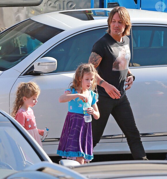 Keith Urban et ses filles Faith et Sunday - Arrivées à l'enregistrement de l'émission "American Idol" à West Hollywood. Le 1er avril 2015