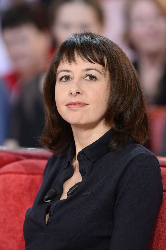 Valérie Bonneton - Enregistrement de l'émission "Vivement Dimanche" à Paris le 9 Décembre 2015 et qui sera diffusée le 13 Décembre 2015.