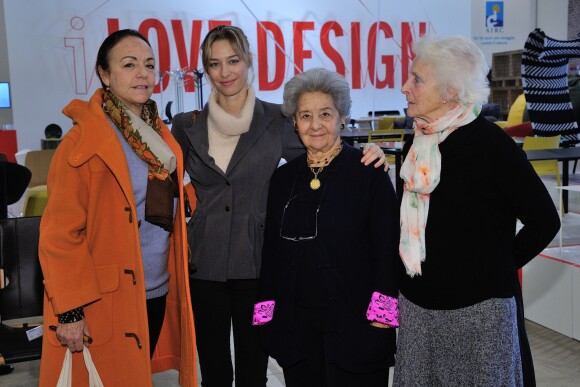 Beria Di Argentine Chiara, Beatrice Borromeo Casiraghi, sa tante Bona Borromeo et Carina Di Collobiano assistent à la 7ème édition du salon "Love Design" au profit de l'AIRC à Milan, le 10 décembre 2015.