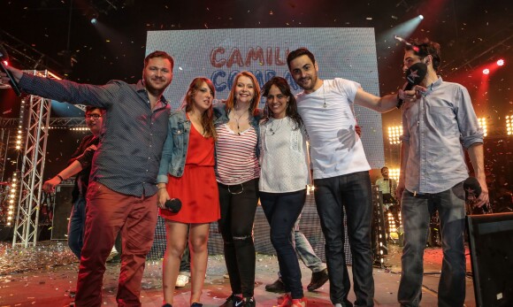 Camille Combal, Laure Cohen et Clément Lanoue, au Zenith de Lille pour l'émission Virgin Tonic de Camille Combal, le 25 juin 2015.