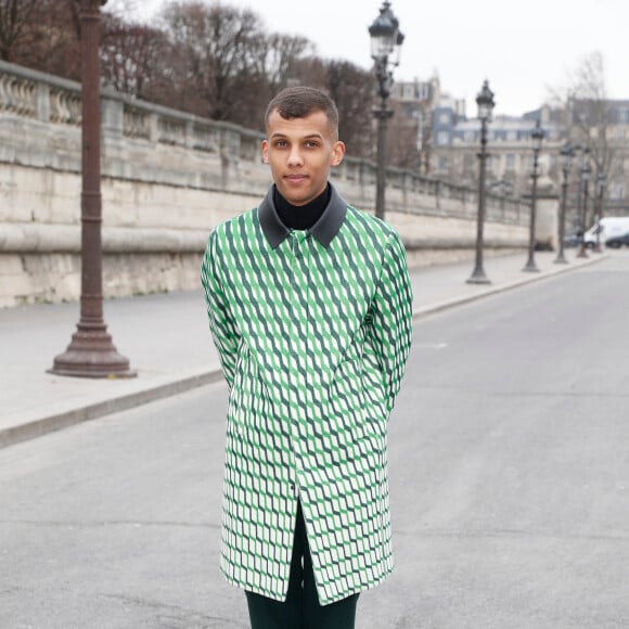 Stromae - au défilé de mode "Valentino", collection prêt-à-porter automne-hiver 2015/2016, à Paris. Le 10 mars 2015