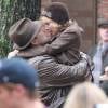 Exclusif - Ben Affleck et Sienna Miller s'embrassent sur le tournage de "Live by night" à Boston le 23 novembre 2015.