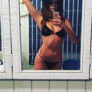 Selena Gomez a posté une photo d'elle en bikini sur sa page Instagram au mois de décembre 2015.