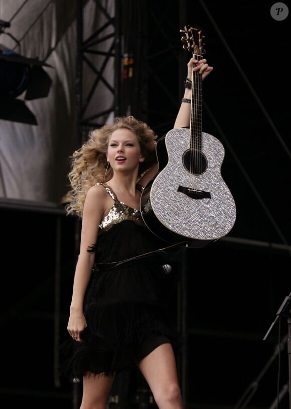 Taylor Swift en concert lors du V Festival, à Hylands Park, Chelmsford, le 22 août 2009