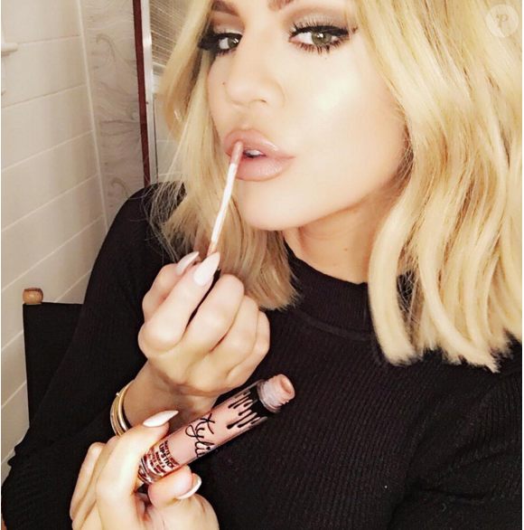Khloe Kardashian fan du rouge à lèvres de sa soeur Kylie Jenner