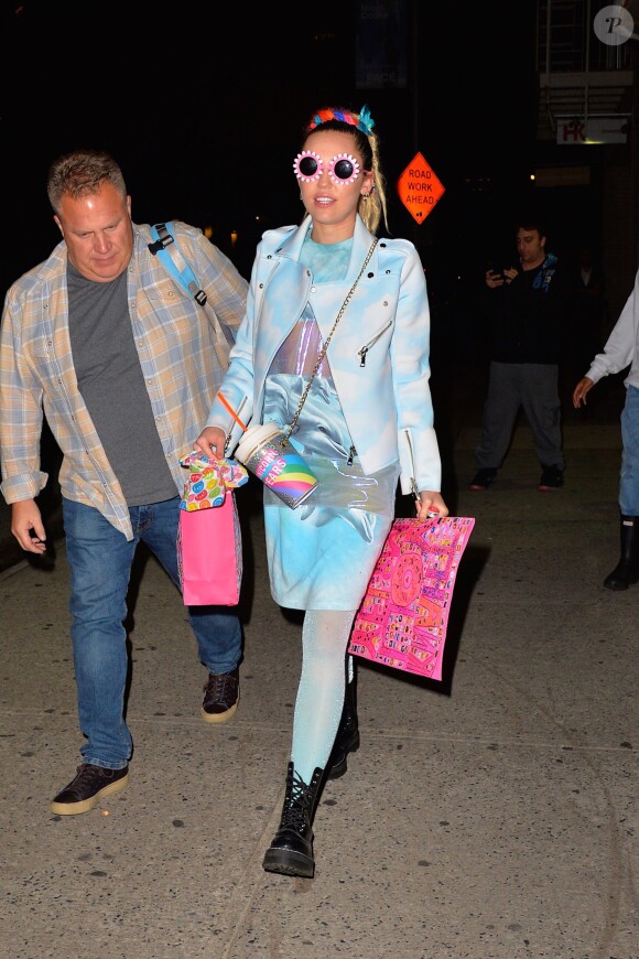Miley Cyrus se promène dans les rues de New York, le 30 septembre 2015. © CPA/Bestimage