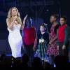 Mariah Carey lors de son 2e concert annuel All I Want For Christmas Is You au Beacon Theatre à New York, le 17 décembre 2015.