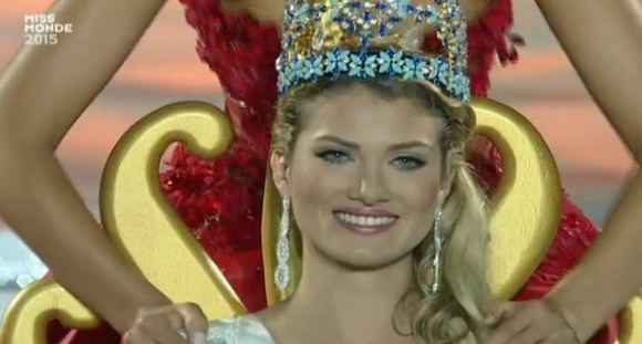 Miss Espagne, Mireia Lalaguna Royo, est élue Miss Monde 2015