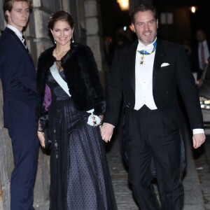 La princesse Madeleine de Suède et son mari Christopher O'Neill au gala de fin d'année de l'Académie suédoise, à la Bourse de Stockholm le 20 décembre 2015.