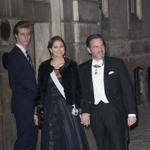 La princesse Madeleine de Suède et son mari Christopher O'Neill au gala de fin d'année de l'Académie suédoise, à la Bourse de Stockholm le 20 décembre 2015.