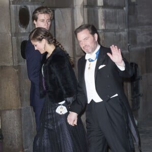 La princesse Madeleine de Suède et son mari Christopher O'Neill au gala de fin d'année de l'Académie suédoise, à la Bourse de Stockholm le 20 décembre 2015.