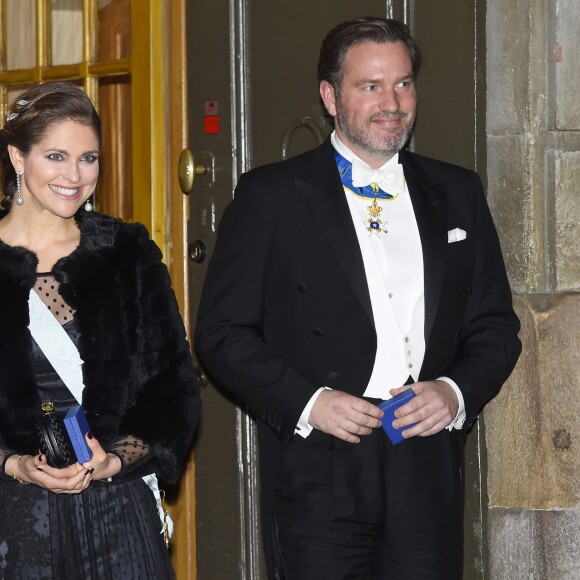 La princesse Madeleine de Suède et son mari Christopher O'Neill au gala de fin d'année de l'Académie suédoise, à la Bourse de Stockholm le 20 décembre 2015.