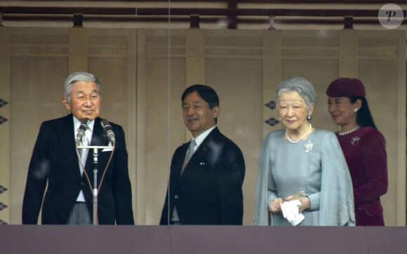 L'empereur Akihito du Japon, son fils le prince héritier Naruhito et leurs épouses respectives l'impératrice Michiko et la princesse Masako lors de la célébration des 82 ans de l'empereur le 23 décembre 2015 à Tokyo.