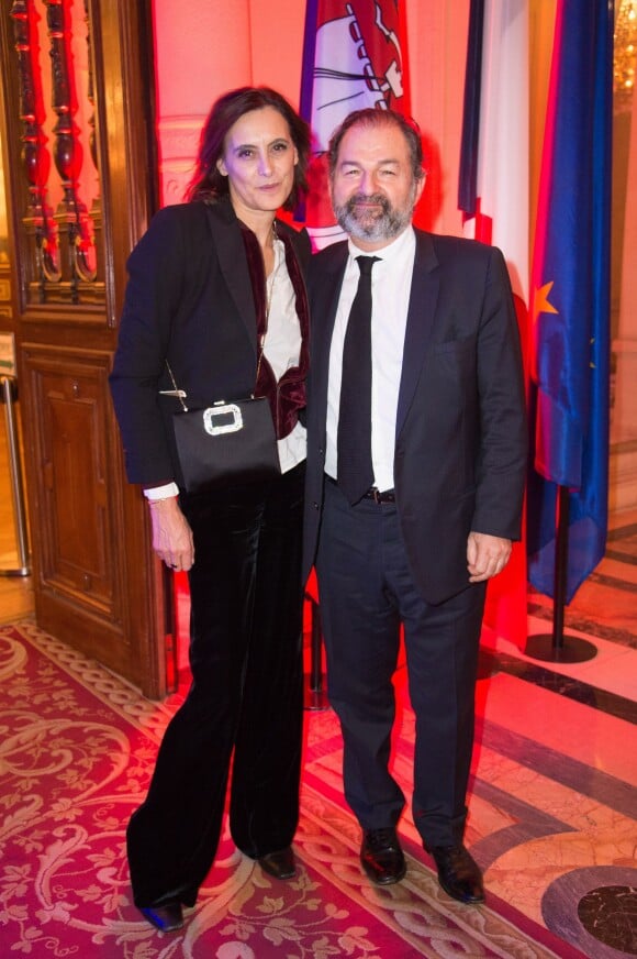 Inès de La Fressange et son compagnon Denis Olivennes - Dîner de la FIDH (Fédération International des Droits de l'Homme) à l'Hôtel de Ville de Paris le 8 décembre 2015.