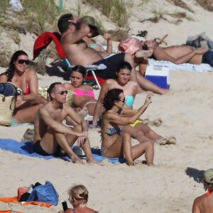 Sir Paul McCartney et sa femme Nancy Shevell sur une plage à St Barthelemy, le 27 décembre 2015