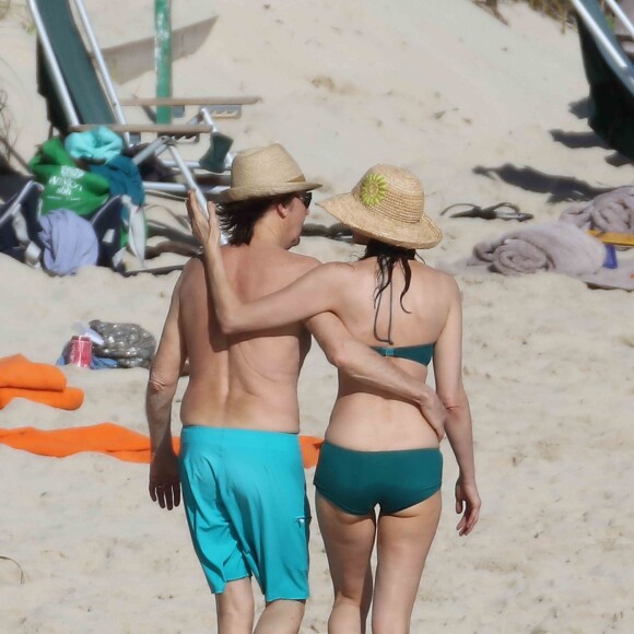 Sir Paul McCartney et sa femme Nancy Shevell sur une plage à St Barthelemy, le 27 décembre 2015