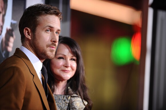 Ryan Gosling et sa mère Donna lors de l'avant-première du film Gangster Squad à Los Angeles le 7 janvier 2013